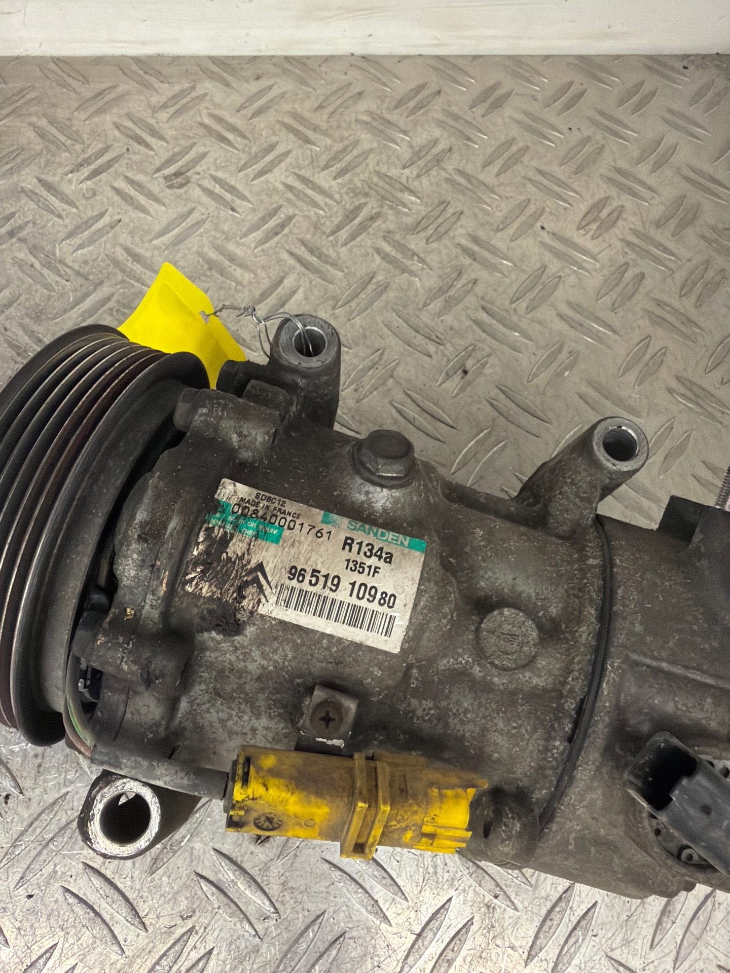 Compresseur clim CITROEN C4 1 PHASE 2 COUPE – 9651910980