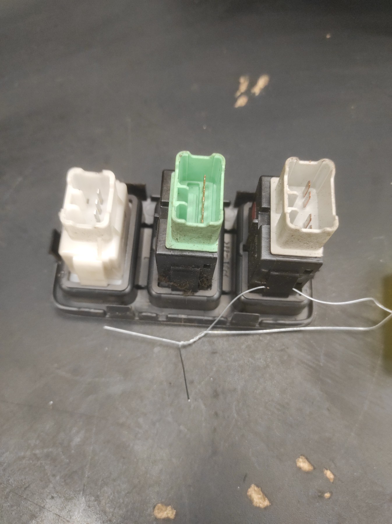 Commande de reglage hauteur de phare SUZUKI SWIFT 3 – XXXX