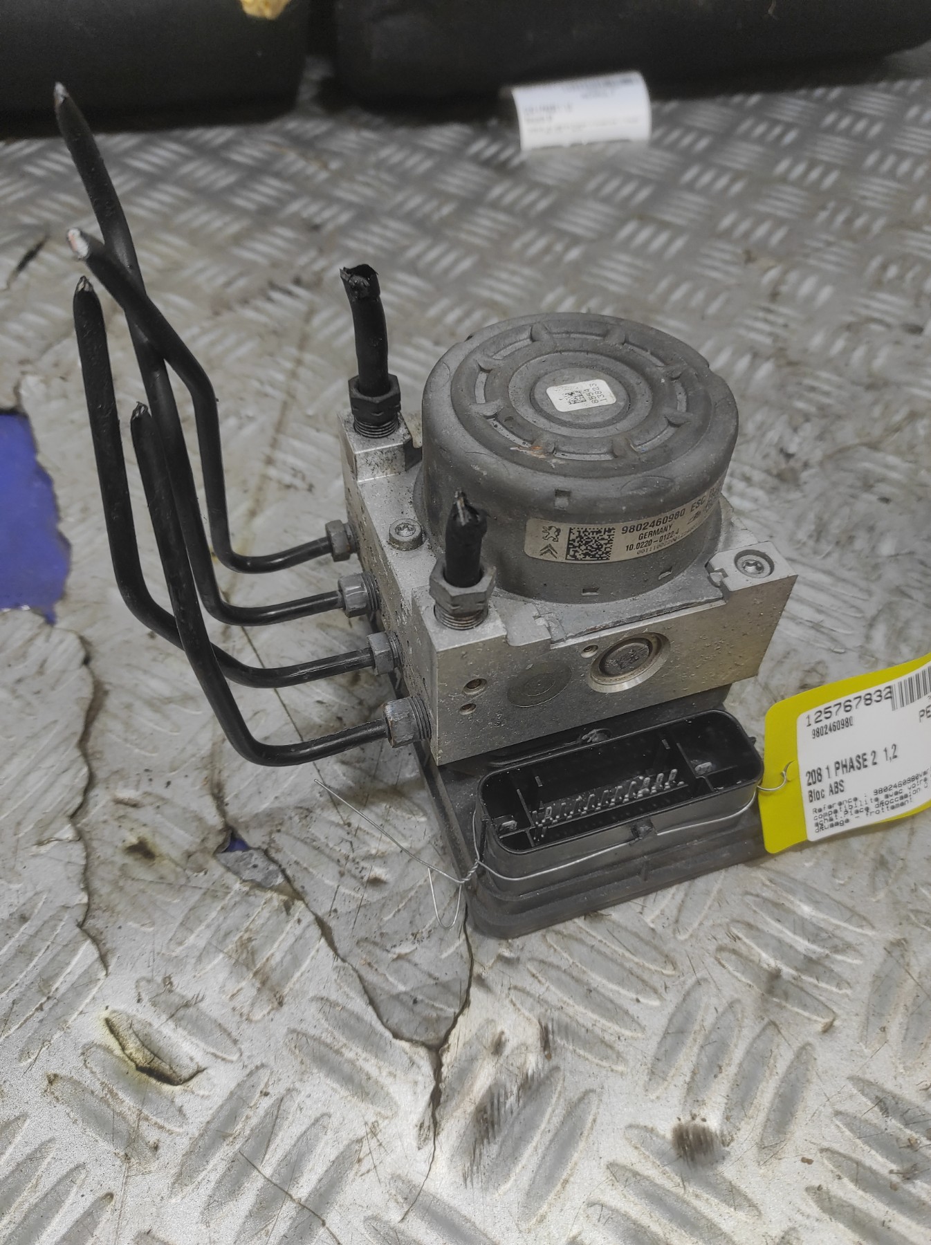 Bloc ABS (freins anti-blocage) PEUGEOT 208 1 PHASE 2 – 9802460980