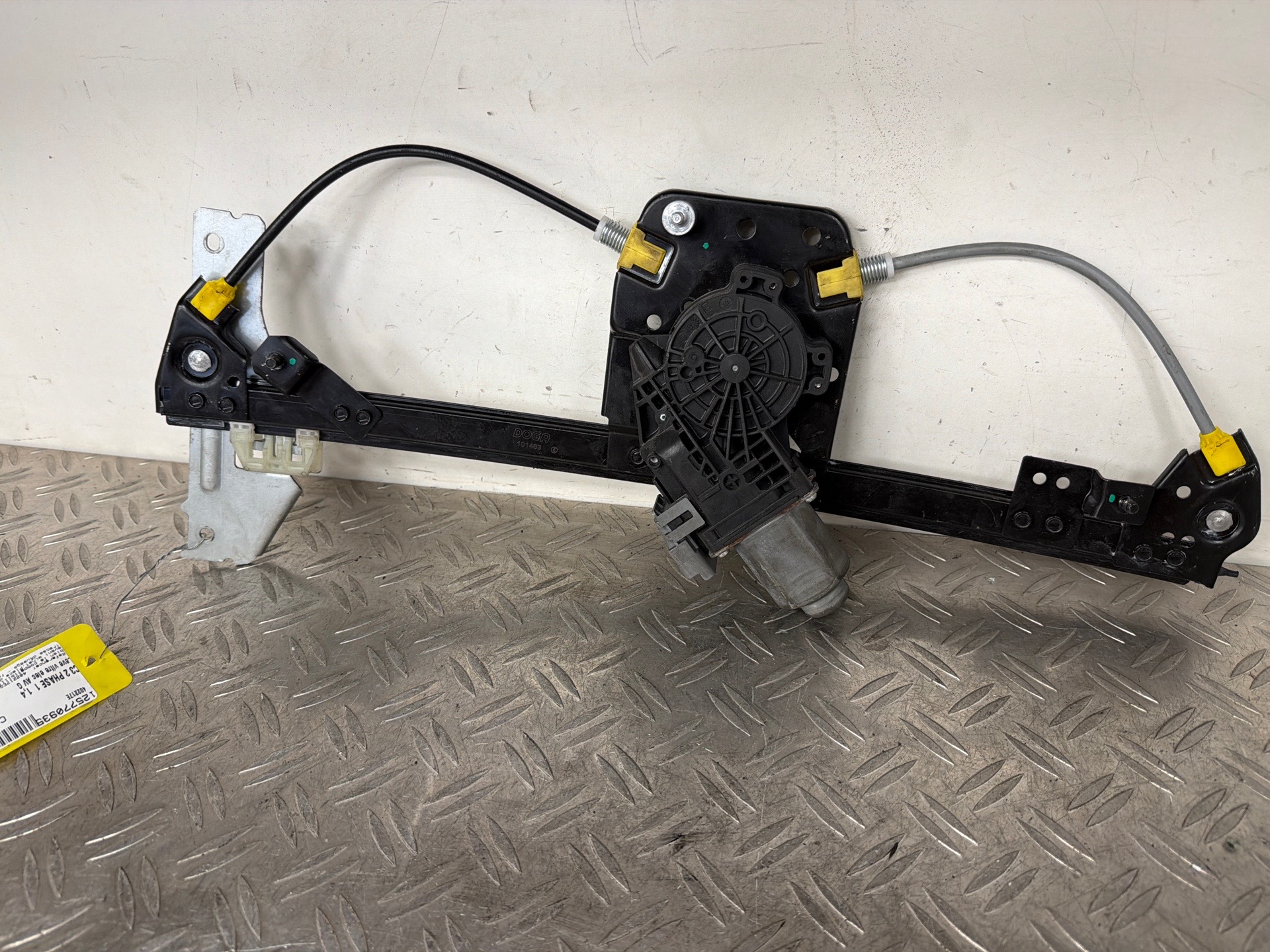Leve vitre electrique avant gauche CITROEN C3 2 PHASE 1 – 402217E