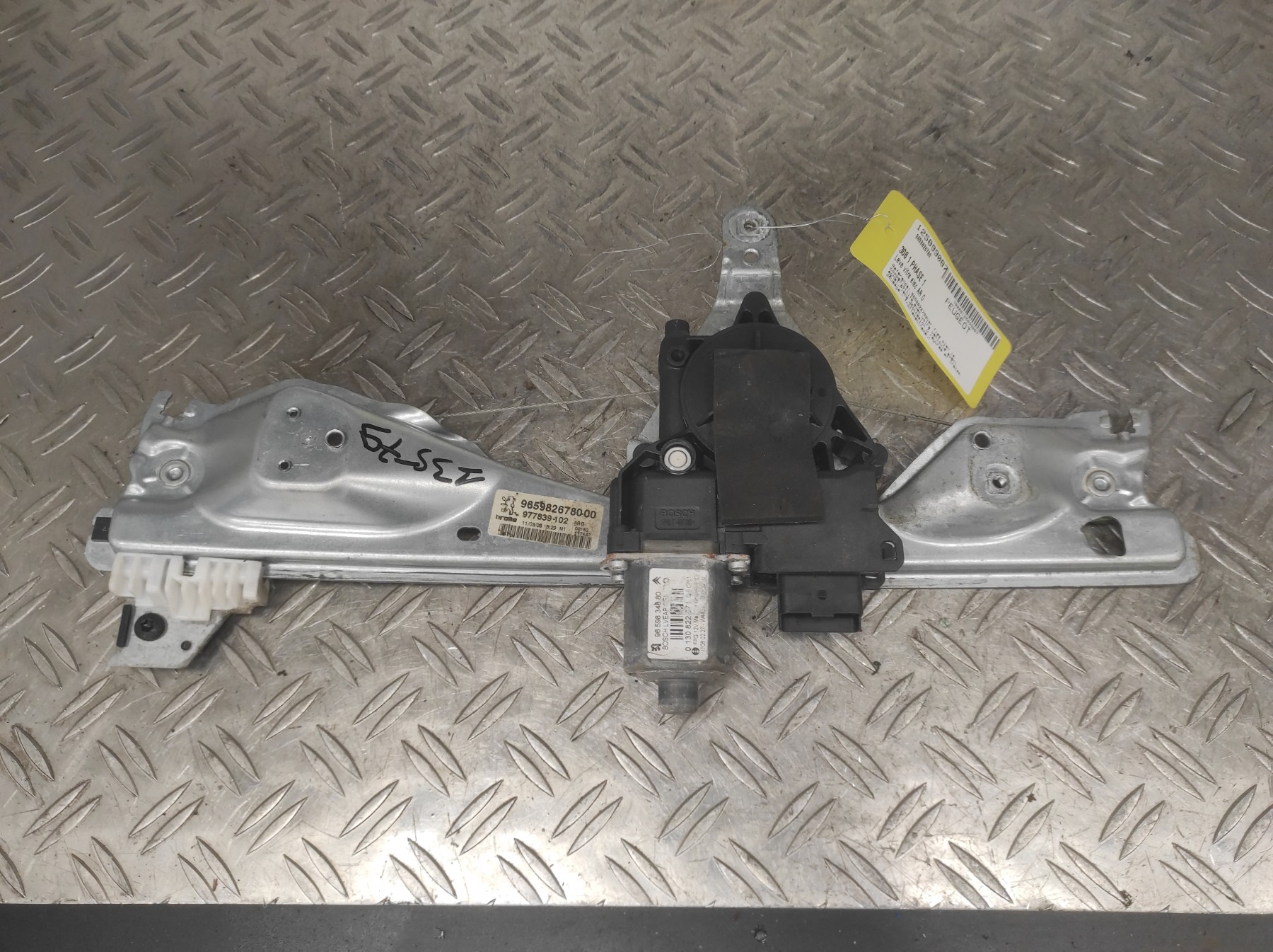 Leve vitre electrique arriere gauche PEUGEOT 308 1 PHASE 1 – 9659826780