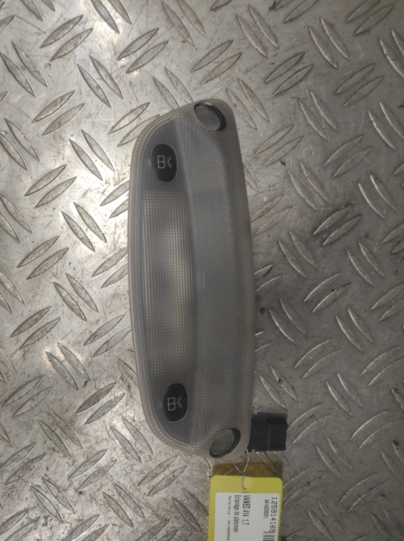 Eclairage de plafonnier MERCEDES VANEO 414 – A4148200201