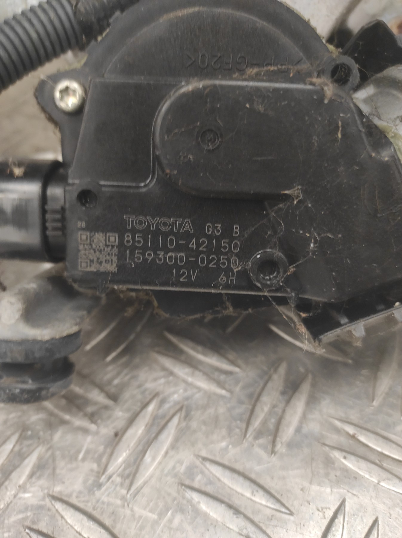Moteur essuie glace avant TOYOTA RAV4 3 PHASE 1 – 8511042150