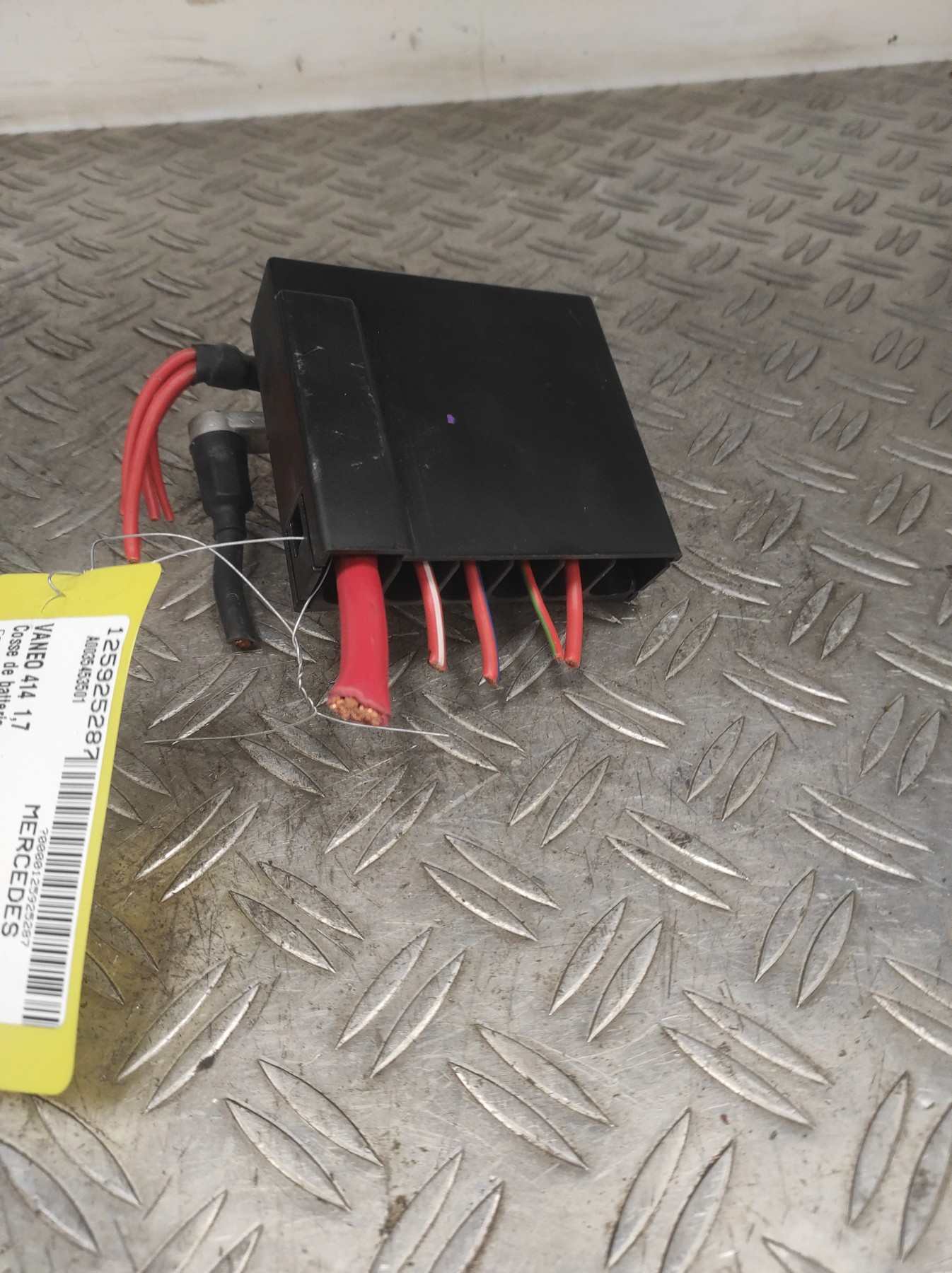 Cosse de batterie MERCEDES VANEO 414 – A0035453501