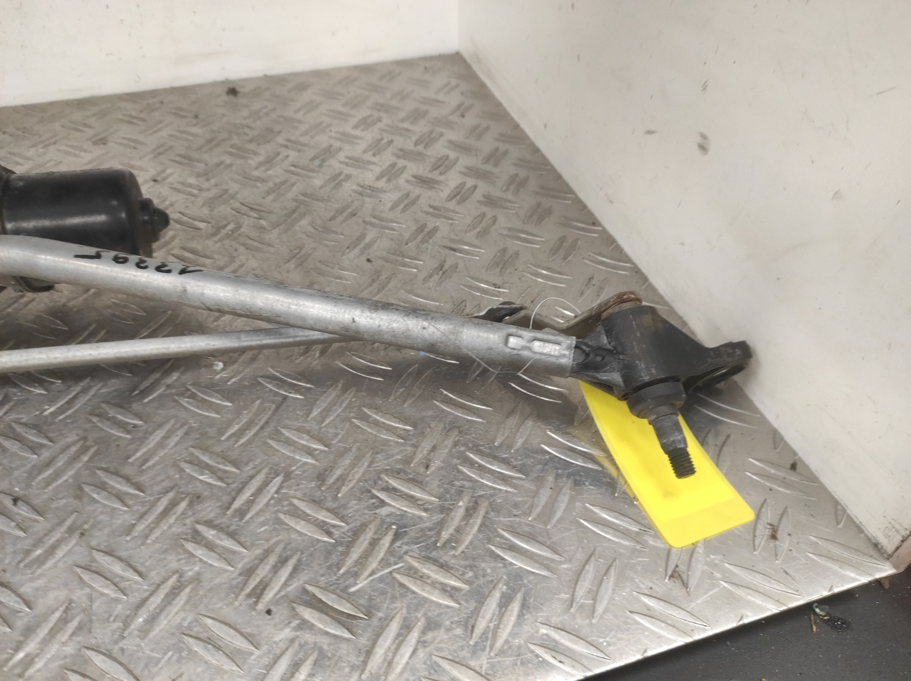 Moteur essuie glace avant RENAULT KANGOO 2 PHASE 1 – 8200409692