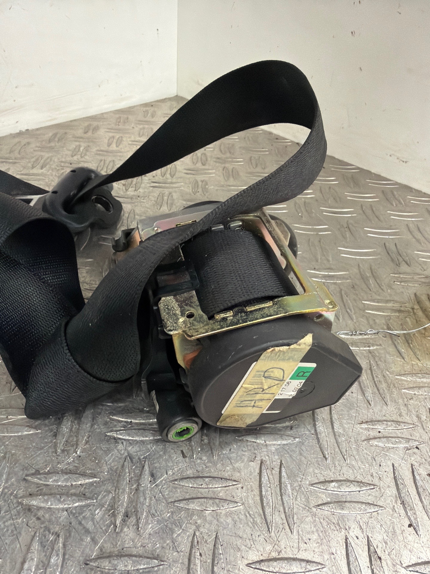 Ceinture arriere droit MERCEDES VANEO 414 – A4148600685