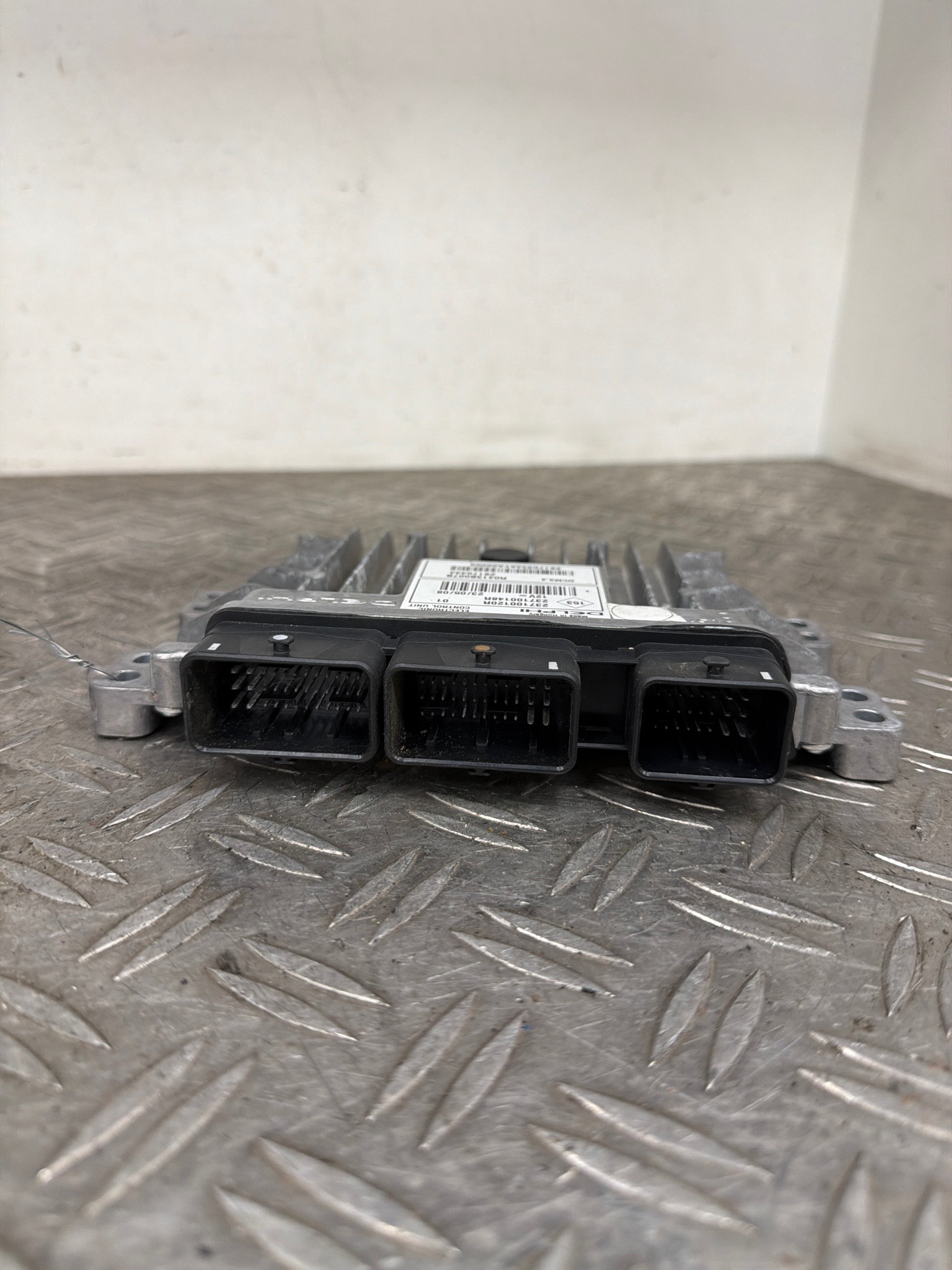 Calculateur RENAULT MEGANE 3 PHASE 1 – 237100120R
