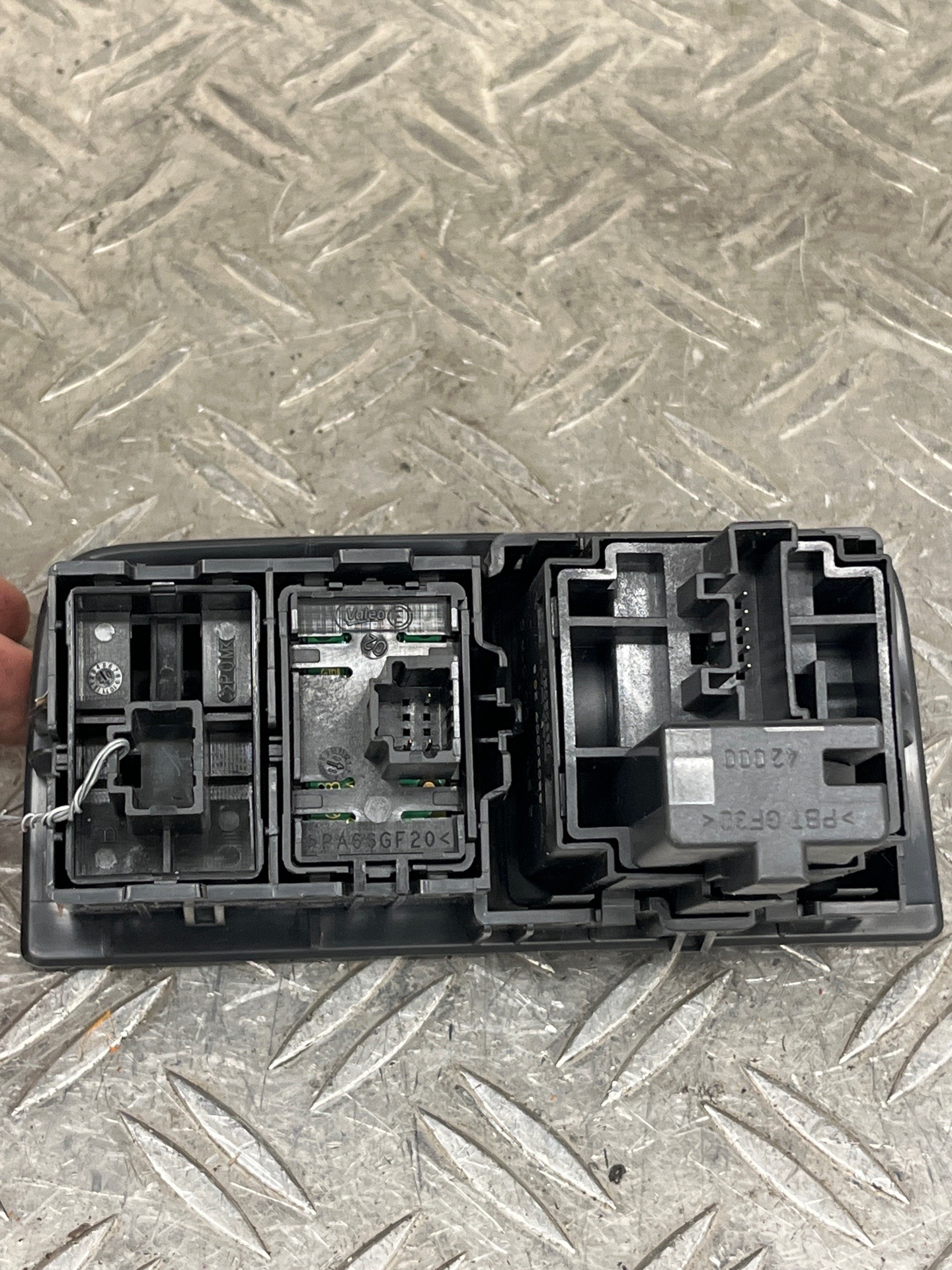 Bouton/Interrupteur RENAULT MEGANE 3 PHASE 1 – 648450001R