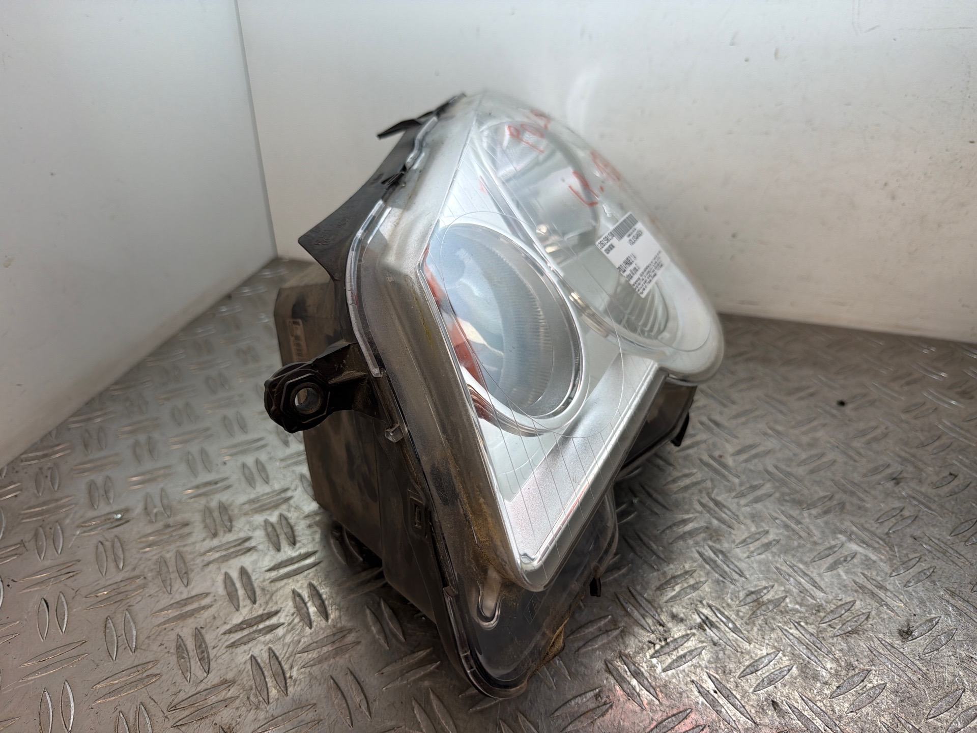 Optique avant principal gauche (feux)(phare) VOLKSWAGEN POLO 4 PHASE 2 – 6Q1941007AK