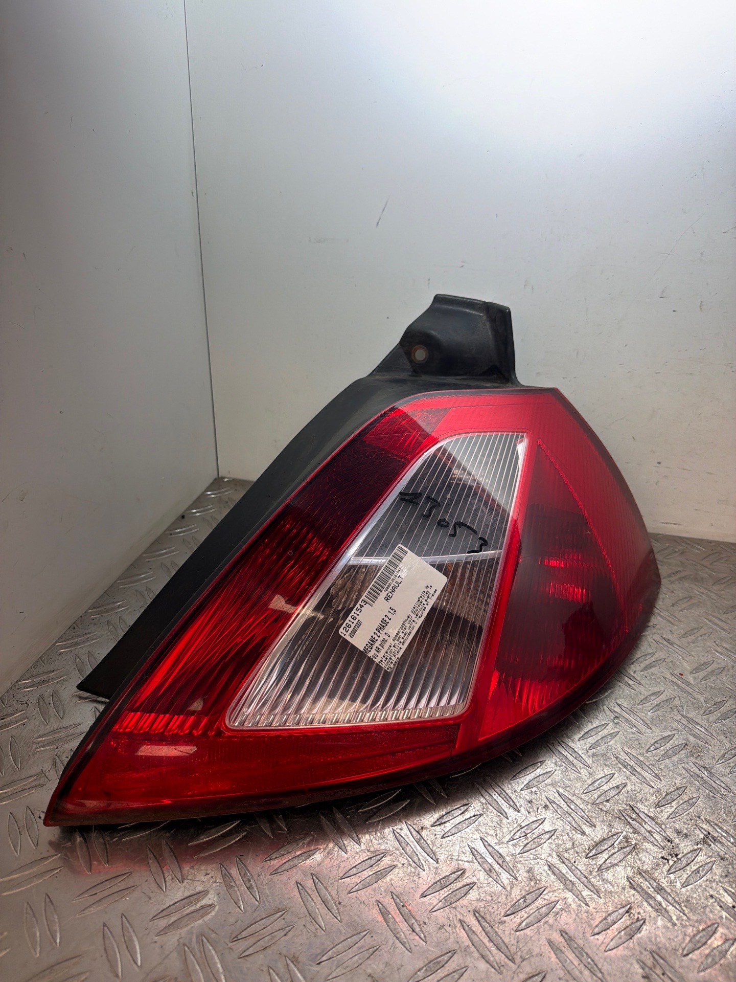 Feu arriere principal droit (feux) RENAULT MEGANE 2 PHASE 2 – 8200073237