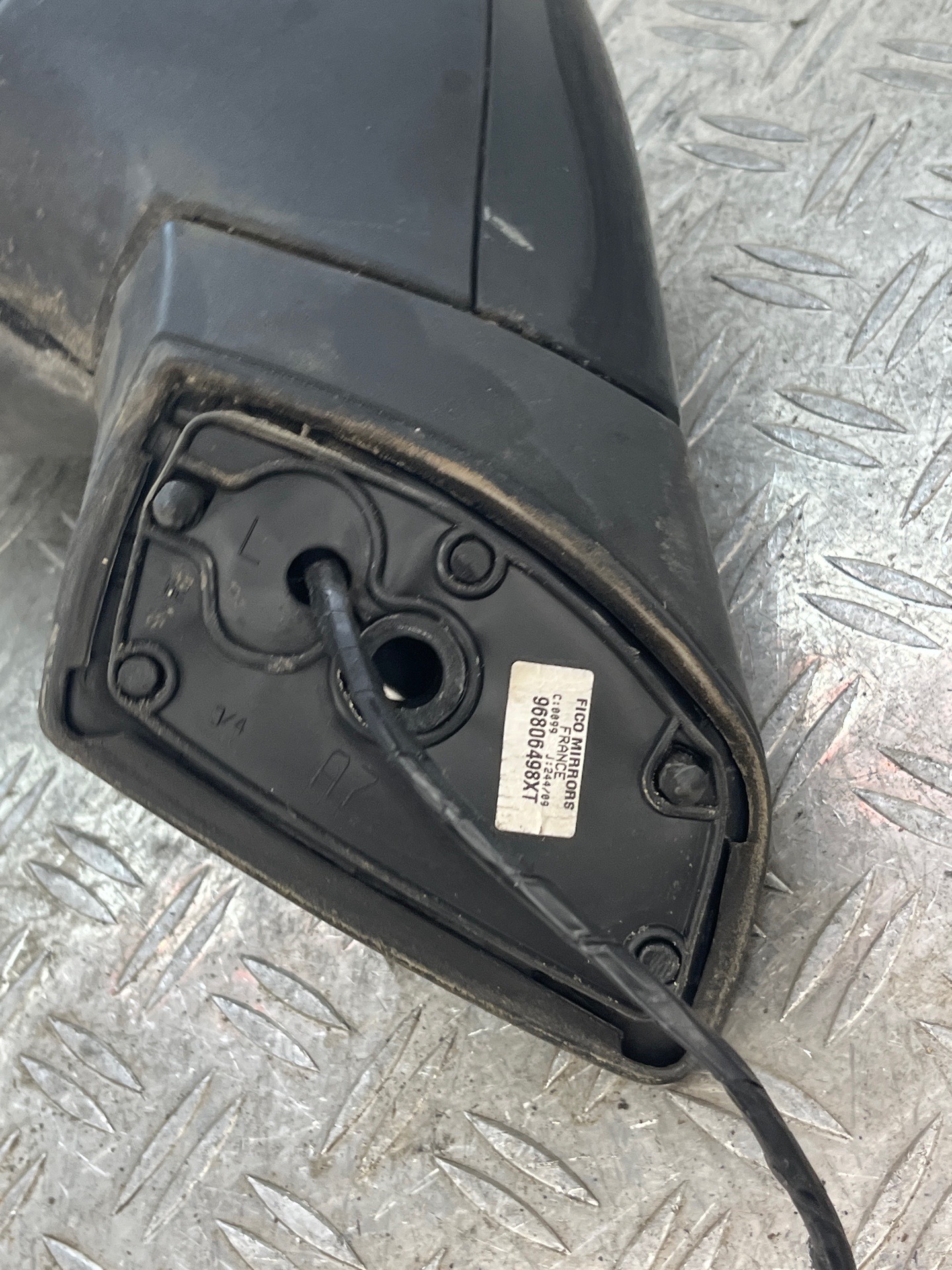 Retroviseur gauche PEUGEOT 207 PHASE 1 – 96806498XT