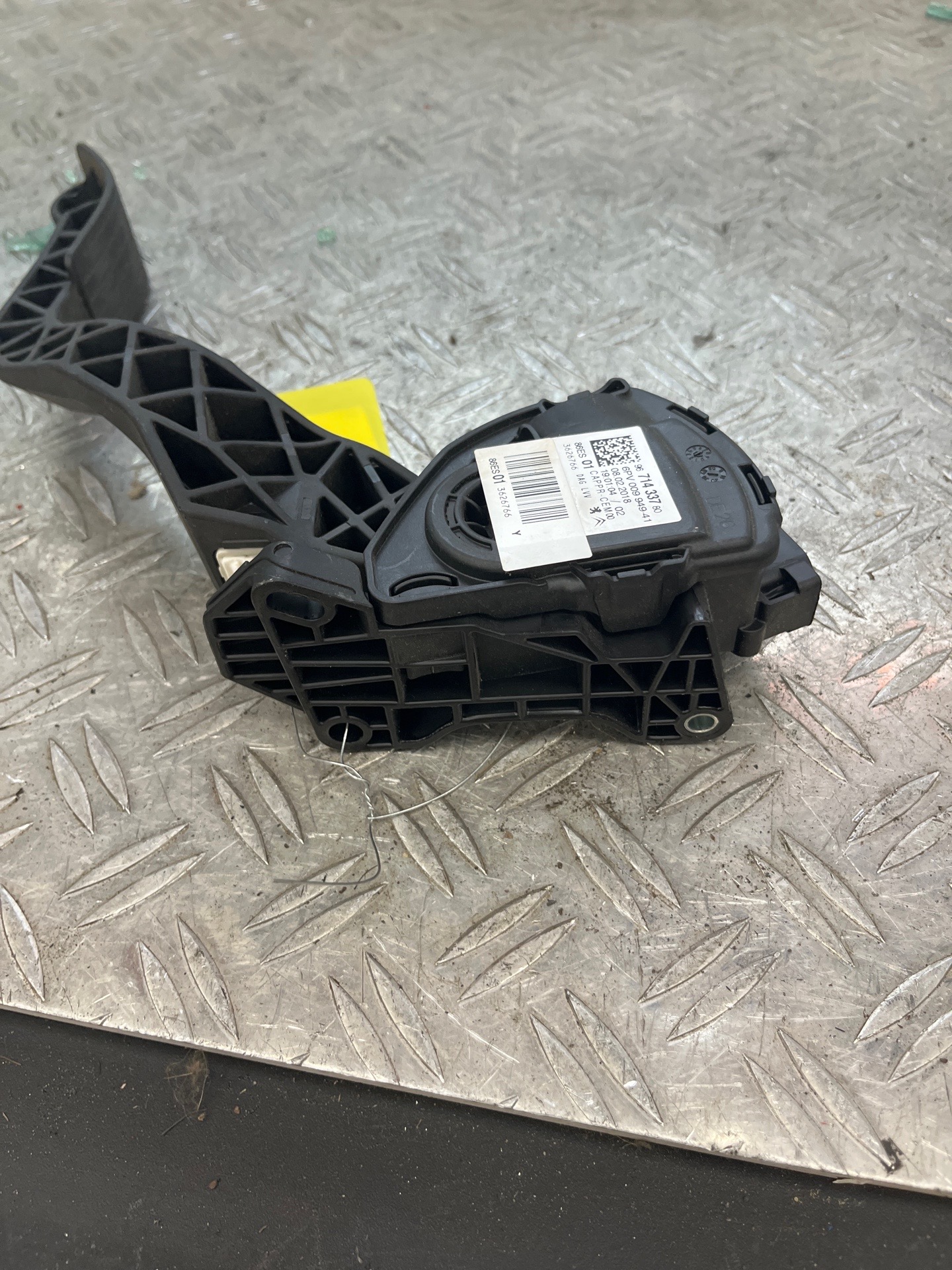 Potentiometre de pedale de gaz d&rsquo;accelerateur CITROEN C3 3 PHASE 1 – 9671433780