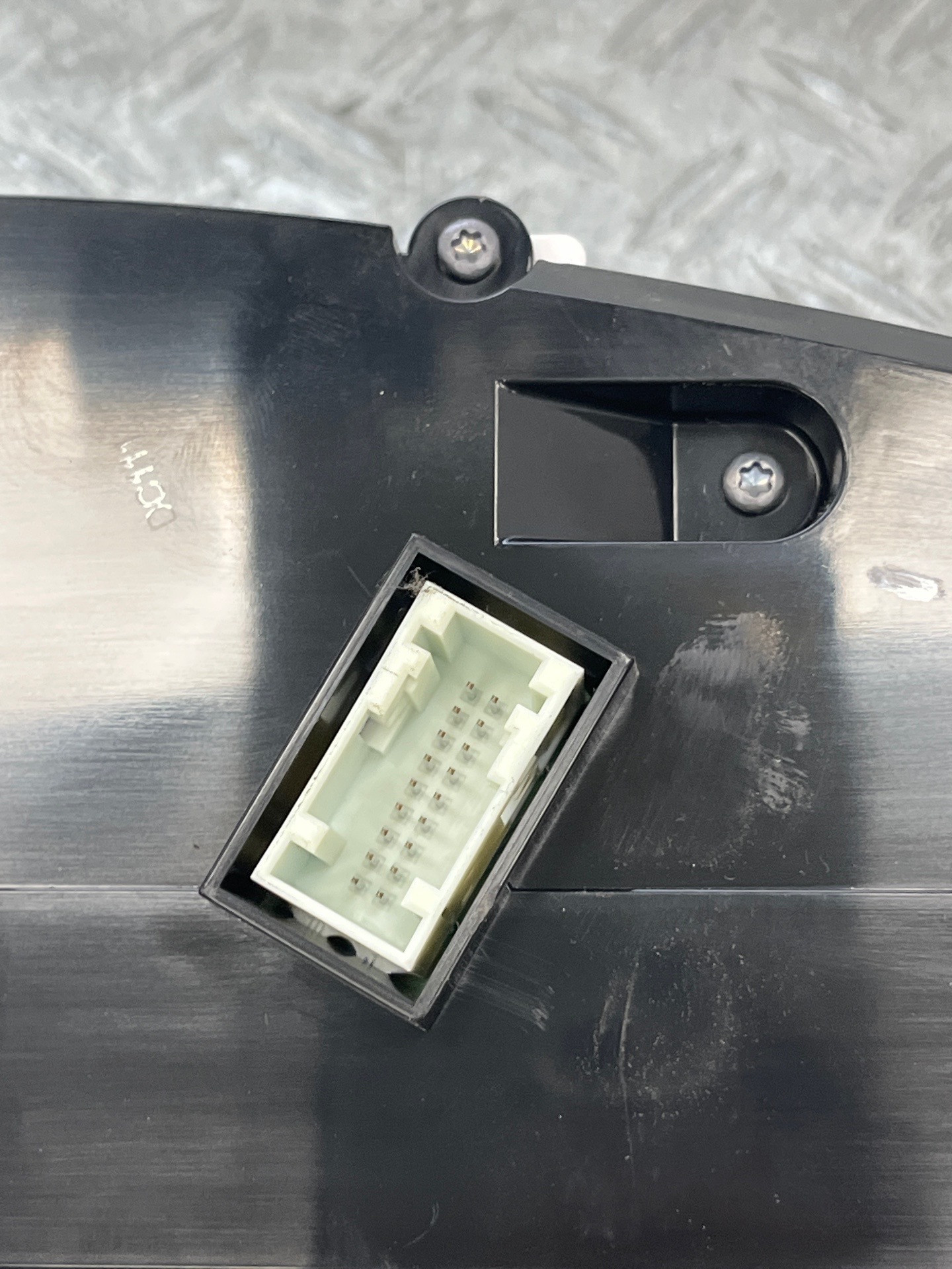 Compteur CITROEN C3 3 PHASE 1 – 9813361380