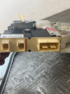 Leve vitre electrique avant gauche CITROEN C4 1 PHASE 1 – XXXX