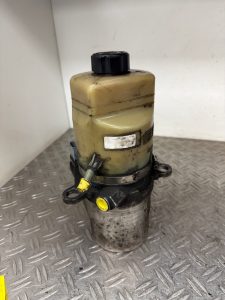 Pompe de direction FORD FOCUS 2 PHASE 2 – XXX
