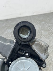 Leve vitre electrique avant gauche TOYOTA PRIUS 3 PHASE 2 – 8572047110