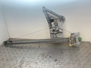 Leve vitre electrique avant gauche MERCEDES SPRINTER – A9067200046