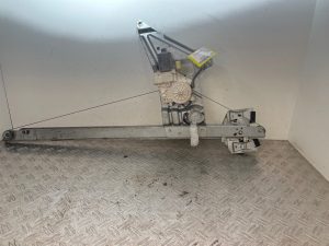 Leve vitre electrique avant droit MERCEDES SPRINTER – A9067200146