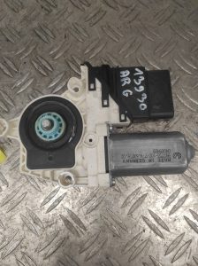 Moteur leve vitre arriere gauche VOLKSWAGEN GOLF 6 – 5K0959703C