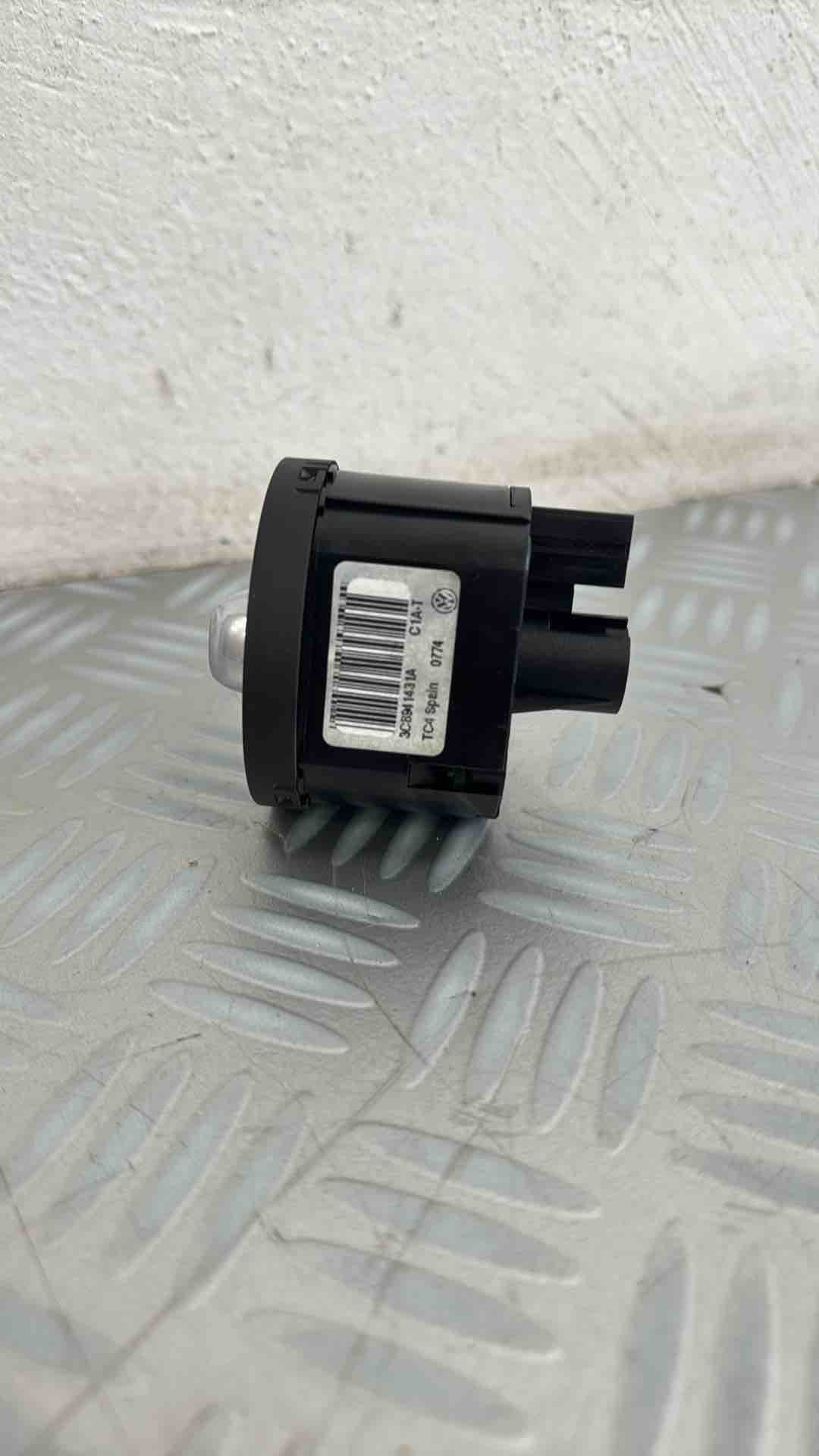 Commande de phare VOLKSWAGEN TIGUAN 1 PHASE 2 – 3C8941431A