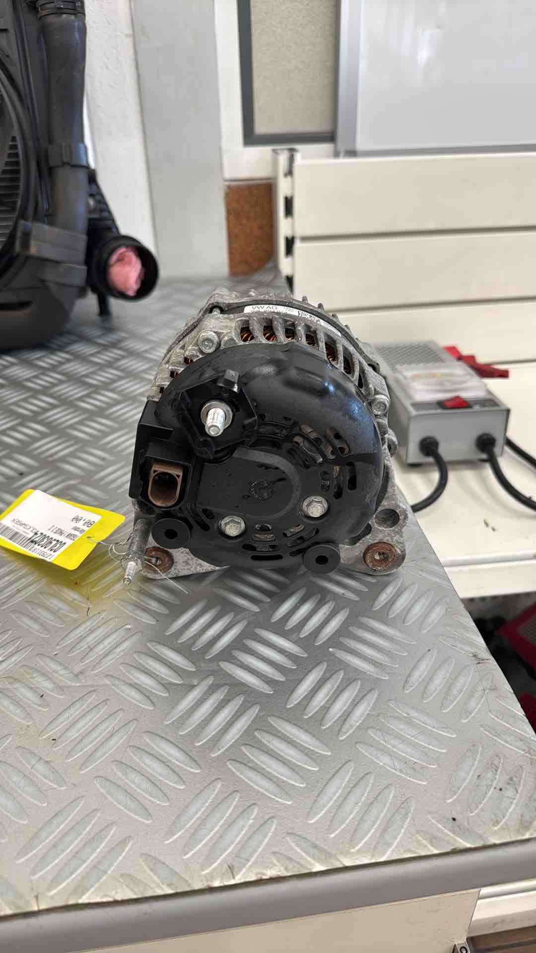 Alternateur VOLKSWAGEN TIGUAN 1 PHASE 2 – 03L903024