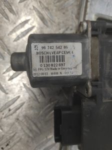 Leve vitre electrique avant gauche PEUGEOT 208 1 PHASE 1 – 9674254280