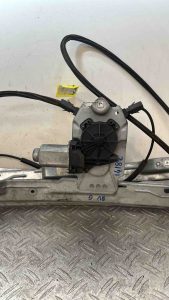 Leve vitre electrique avant gauche RENAULT CLIO 3 PHASE 2 – 400856E