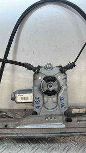 Leve vitre electrique avant droit RENAULT CLIO 3 PHASE 2 – 400957E