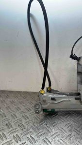 Leve vitre electrique avant droit RENAULT CLIO 3 PHASE 2 – 400957E