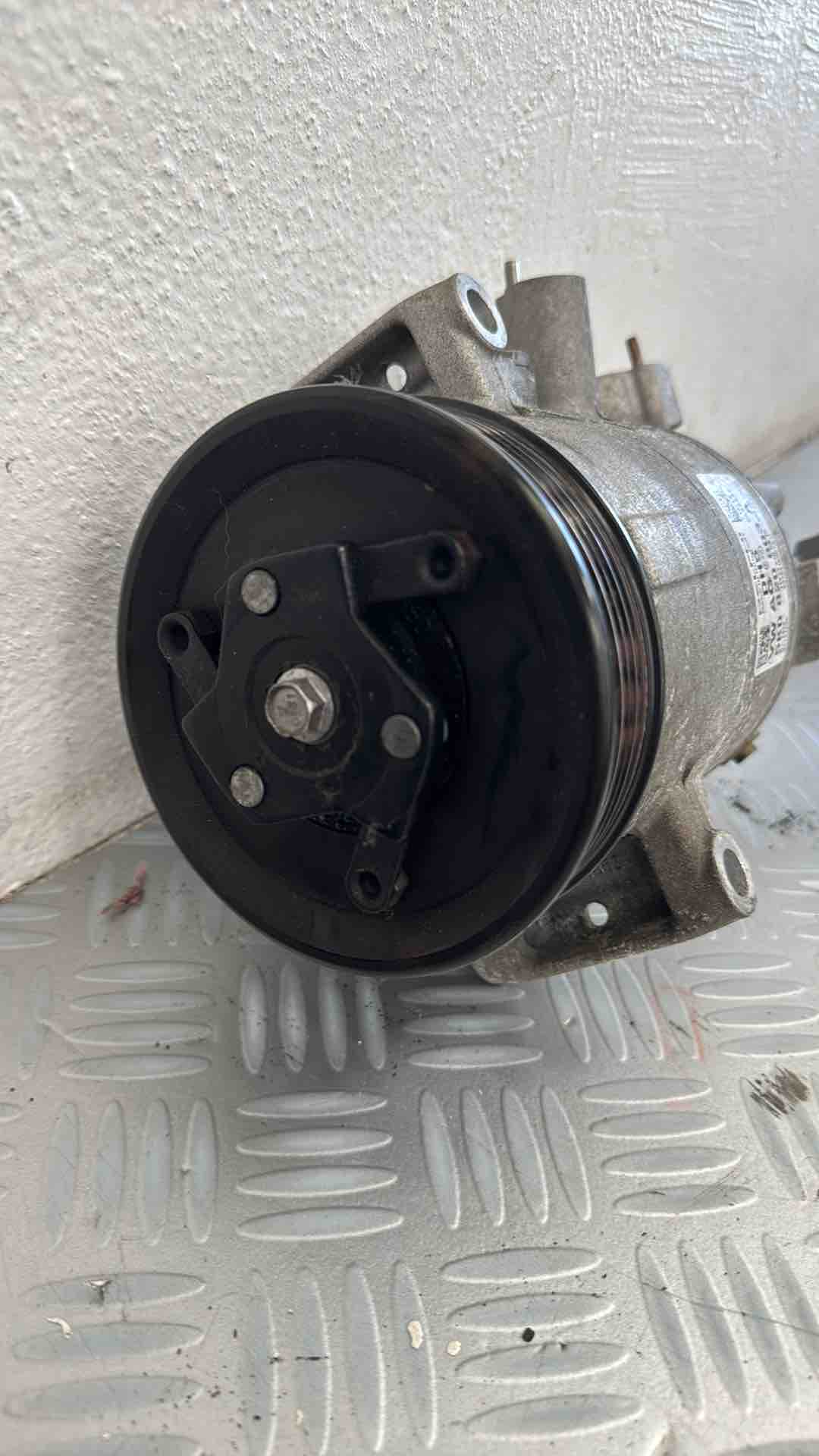 Compresseur clim VOLKSWAGEN TIGUAN 1 PHASE 2 – 5K0820803A