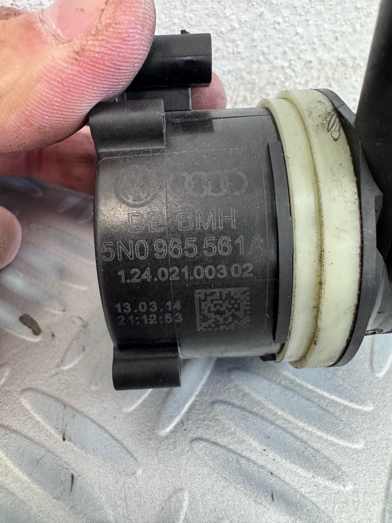 Pompe à eau VOLKSWAGEN TIGUAN 1 PHASE 2 – 5N0965561A