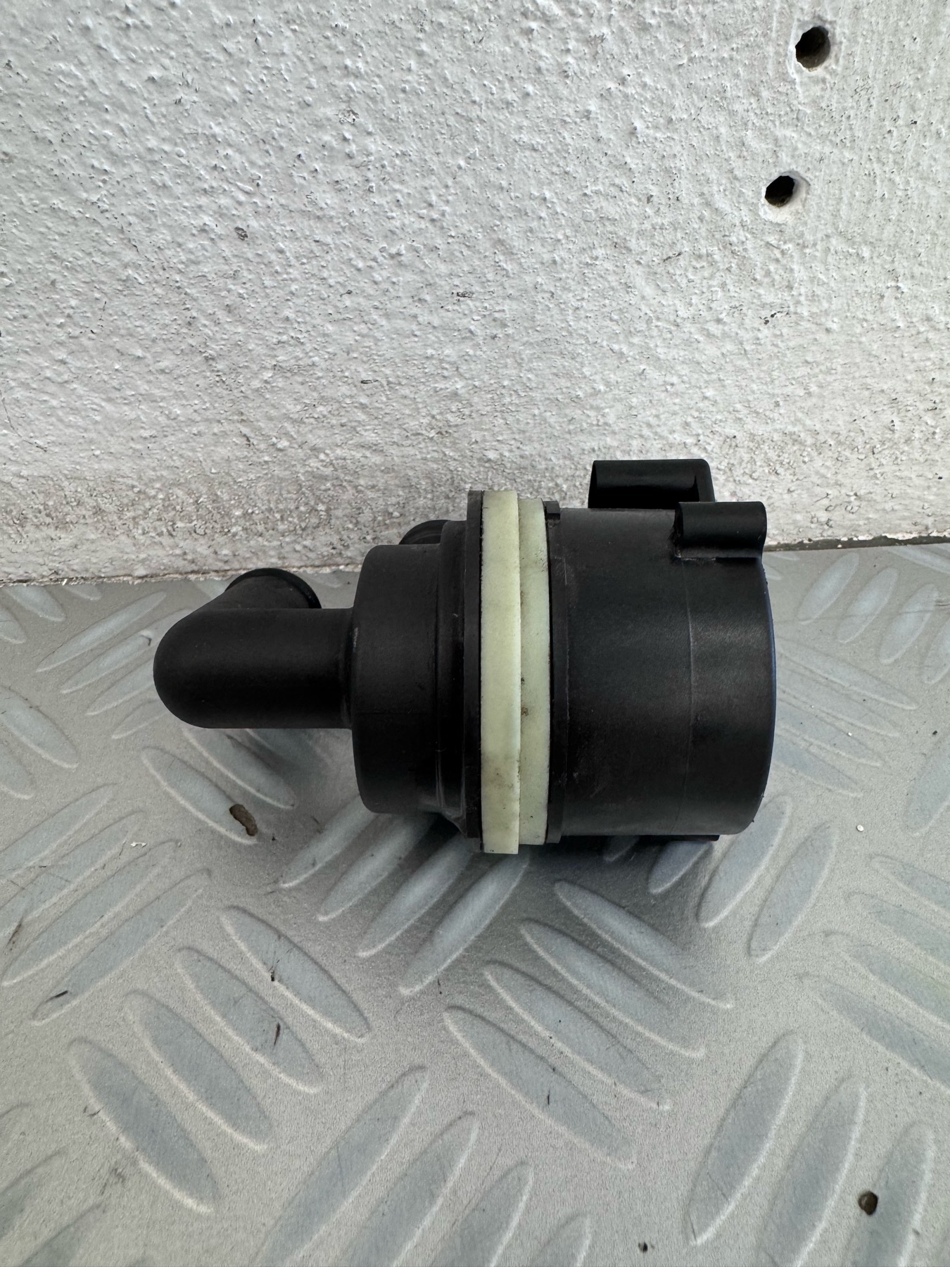 Pompe à eau VOLKSWAGEN TIGUAN 1 PHASE 2 – 5N0965561A