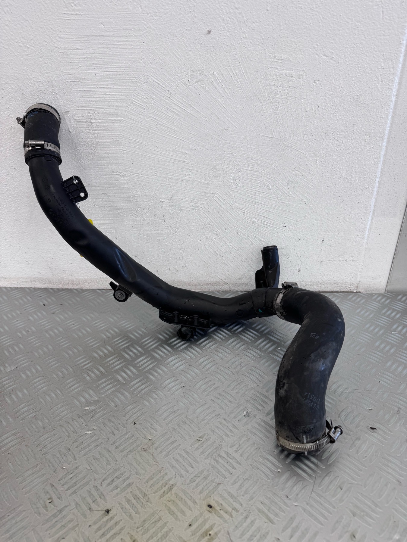 Durite de turbo VOLKSWAGEN TIGUAN 1 PHASE 2 – 5N0145840G