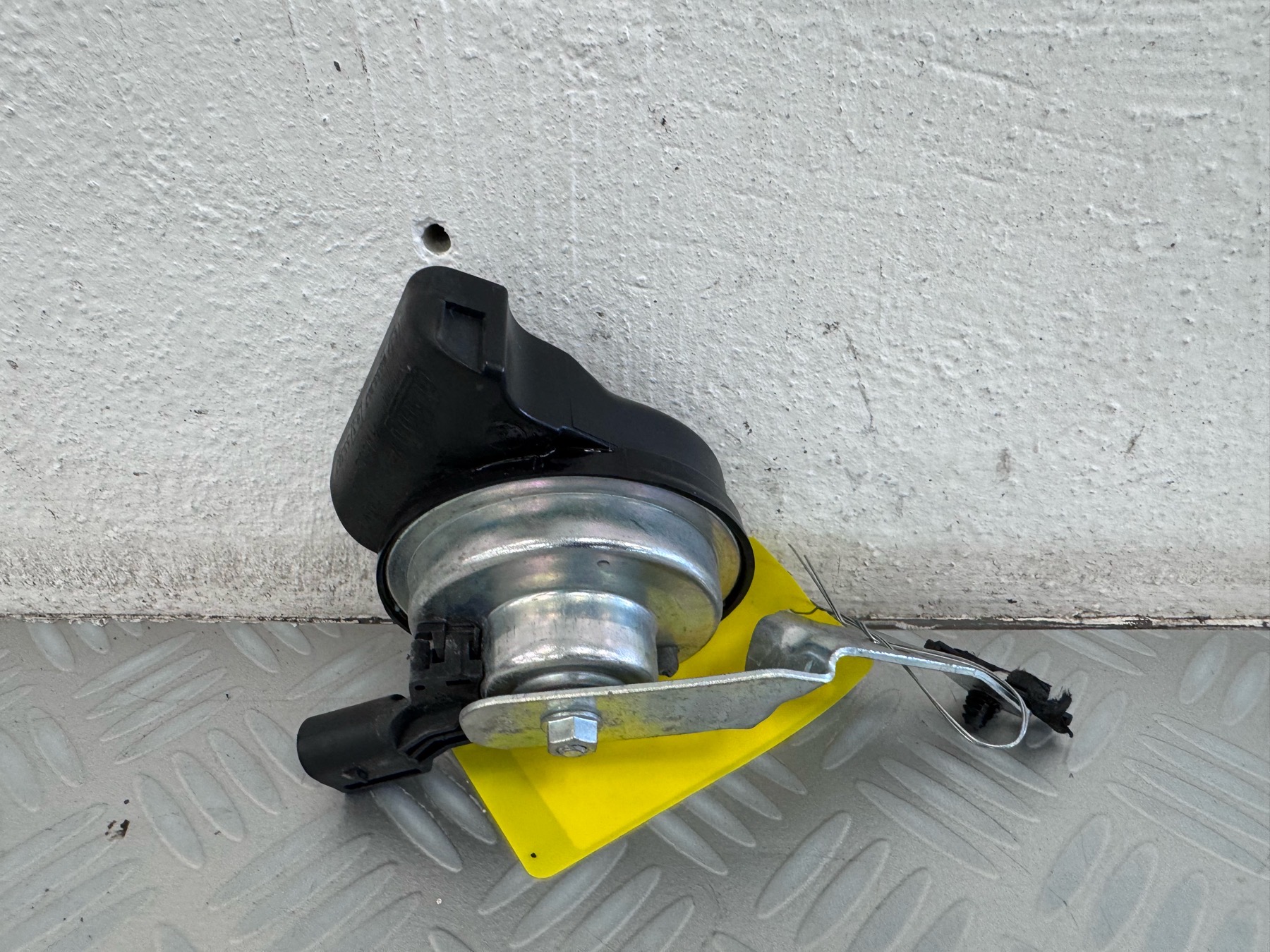 Avertisseur/Klaxon VOLKSWAGEN TIGUAN 1 PHASE 2 – 5N0951182B