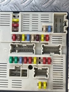 Boitier USM RENAULT MEGANE 3 PHASE 1 – 284B60009R