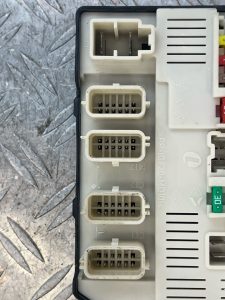 Boitier USM RENAULT MEGANE 3 PHASE 1 – 284B60009R