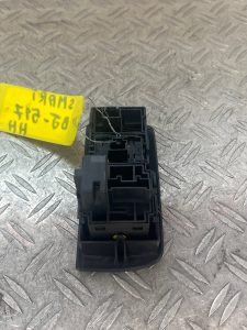 Commande de reglage hauteur de phare RENAULT MEGANE 3 PHASE 1 – 251900001R