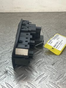 Commande de reglage hauteur de phare RENAULT MEGANE 3 PHASE 1 – 251900001R