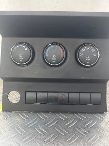 Commande chauffage DODGE – P55111802AG