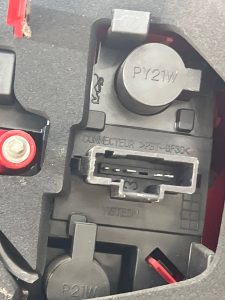 Feu arriere principal gauche (feux) PEUGEOT 206+ – 9685618280