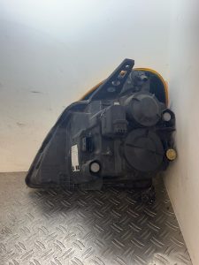 Optique avant principal droit (feux)(phare) RENAULT MODUS PHASE 1 – 8200301831