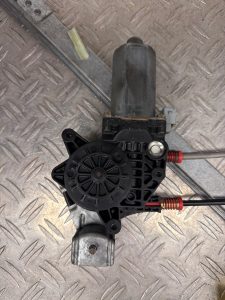 Leve vitre electrique avant gauche CITROEN XSARA PHASE 1 – 00009221H4