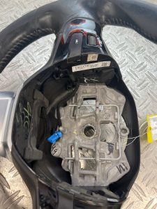 Volant PEUGEOT 308 2 SW PHASE 1 BREAK – 6225869
