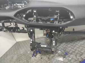 Tableau de bord PEUGEOT 308 2 SW PHASE 1 BREAK – XXX