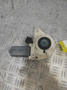 Moteur leve vitre avant gauche MERCEDES CLASSE B 245 PHASE 2 – A1698204342