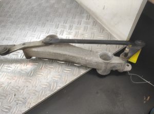 Moteur essuie glace avant MERCEDES CLASSE B 245 PHASE 2 – 405127