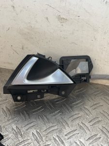 Serrure avant droit CITROEN DS5 PHASE 1 – 9686919180