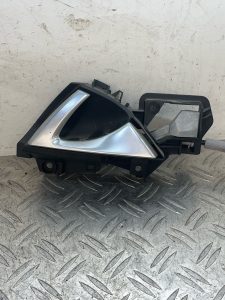 Serrure avant droit CITROEN DS5 PHASE 1 – 9686919180
