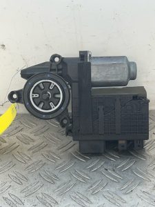 Moteur leve vitre avant gauche CITROEN C4 GRAND PICASSO 1 – 9654087880