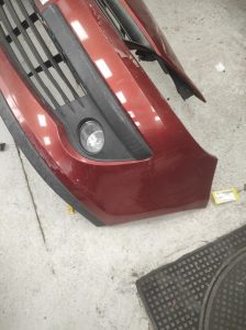 Pare choc avant RENAULT CLIO 3 PHASE 1 – 8200702109